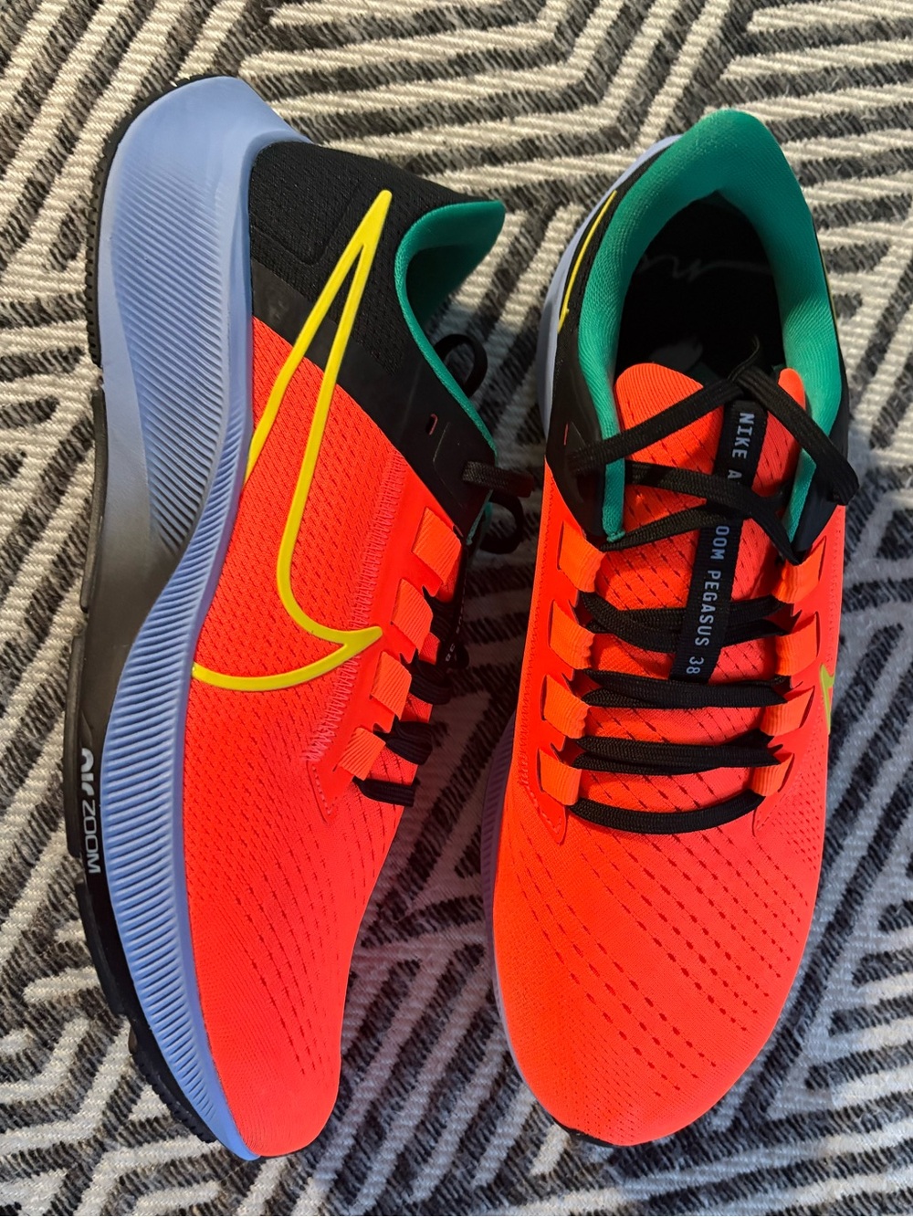 Nike Air Zoom Pegasus 38 Unity Pack Hyper Crimson Mens Size 10.5
